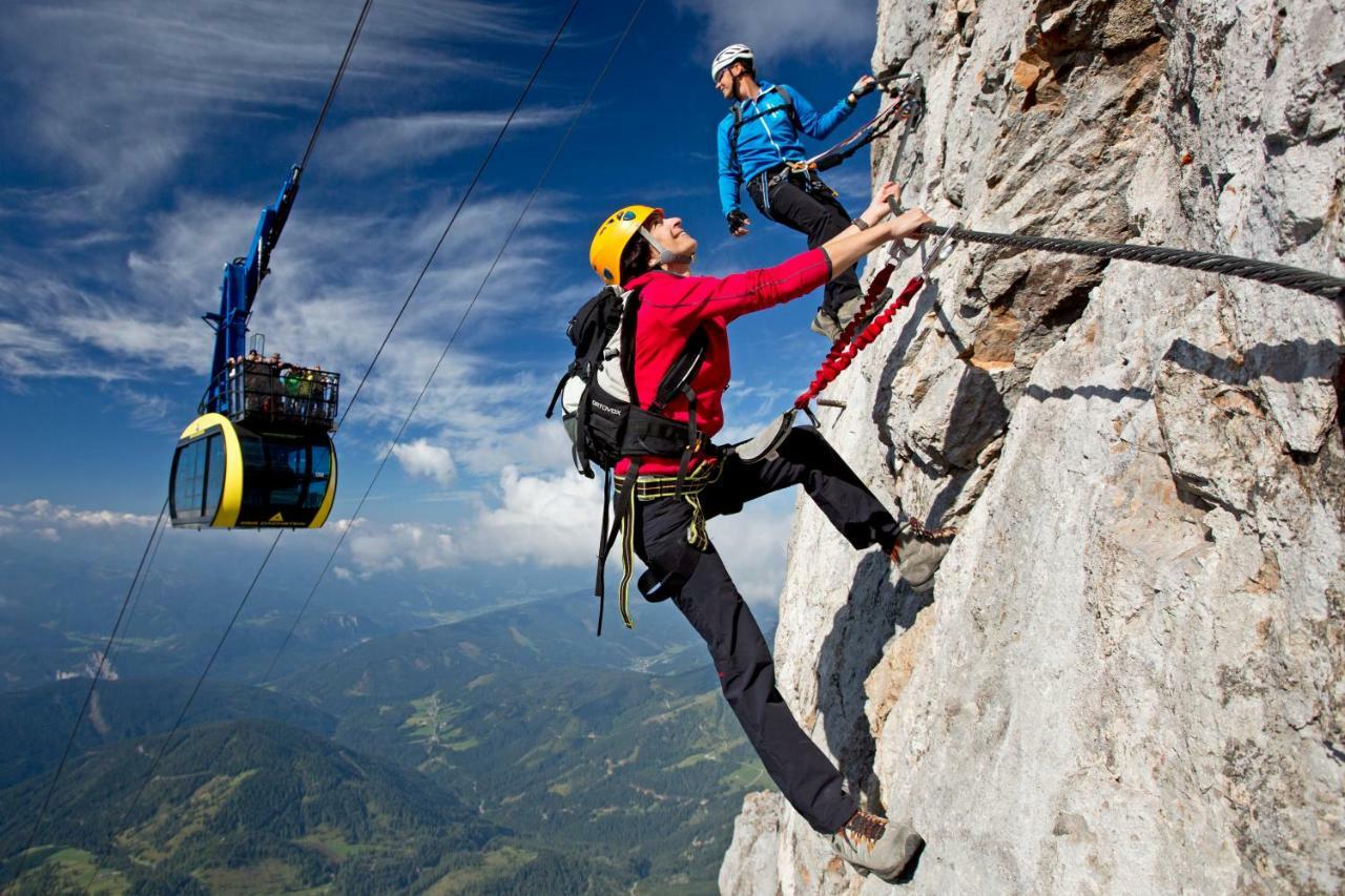 ホテル Alpengasthof Fichtenheim ラムサウ・アム・ダッハシュタイン エクステリア 写真